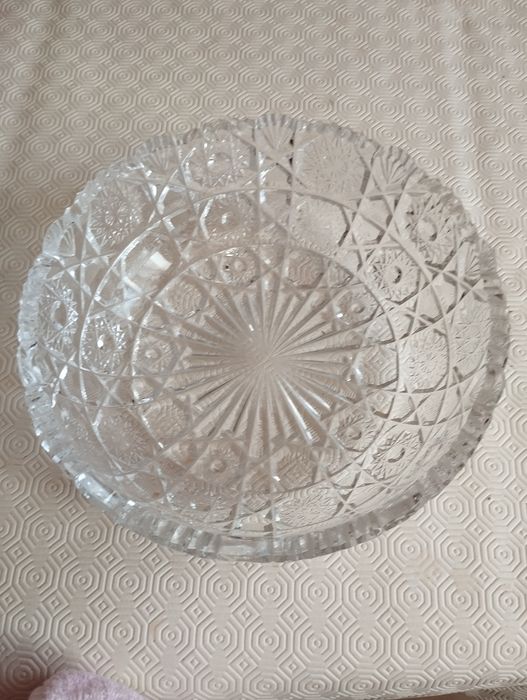 Продаю кришталлеву вазу