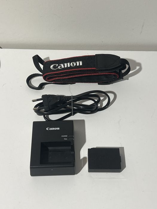 Canon EOS 2000D + Lentes 18-55mm e 75-300mm – Kit Completo