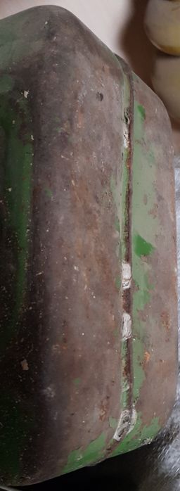 Канистры под бензин, солярку