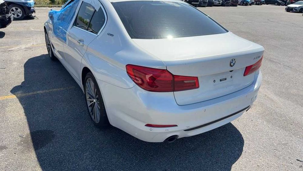 BMW 530E 2018 гібрид