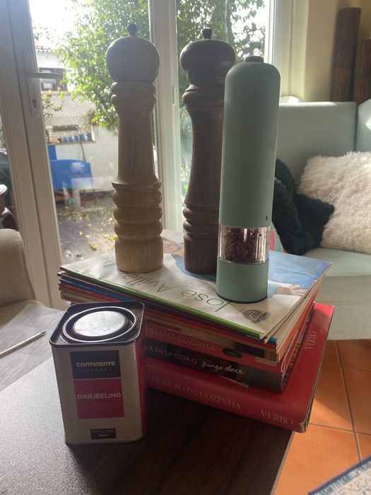 Para doar livros e artigos de cozinha