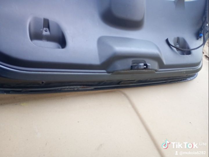 Задні ляди-кришки багажника Універсал ,Хнчбек Пежо 308