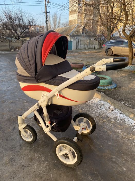 Коляска 2в 1 Adamex полный комплект