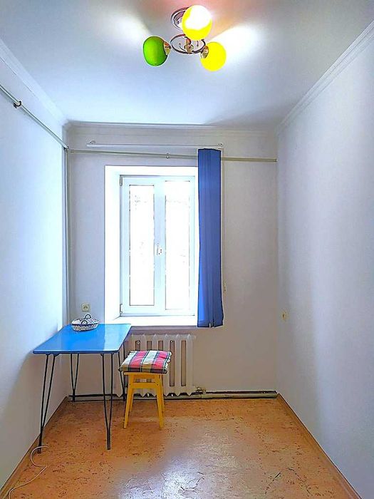 Ризовская: продам недорого 2 к квартиру с АГВ в двух шагах от центра!