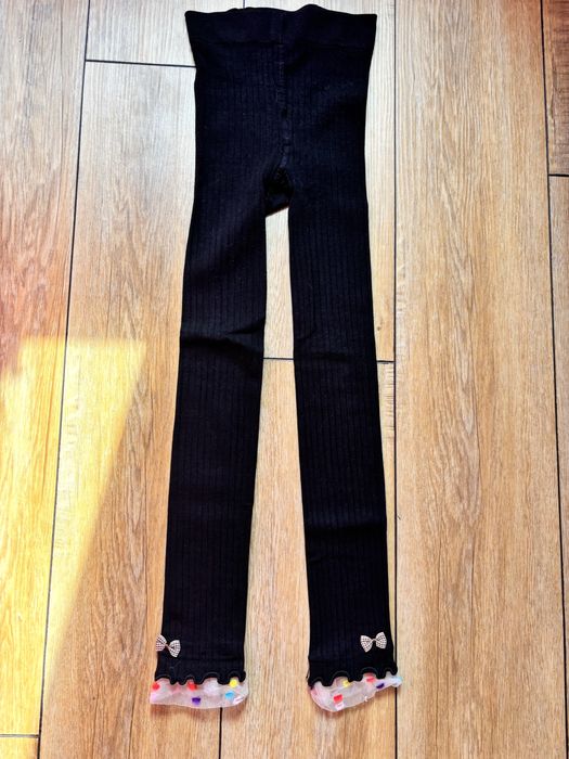 Legginsy w prążki ozdobne