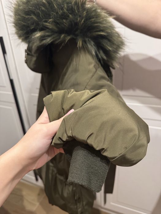 Зимова куртка жіноча