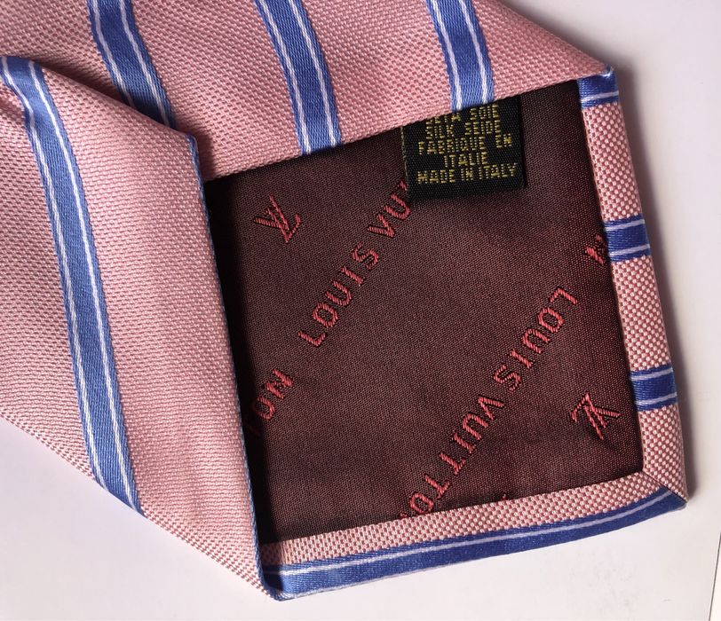 галстуки новые, оригинал / Zegna, Boss, LV, Armani