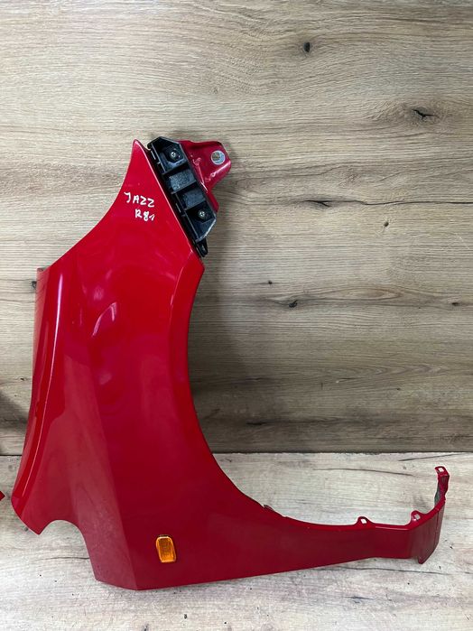 Błotnik przedni lewy prawy Honda Jazz kolor r81