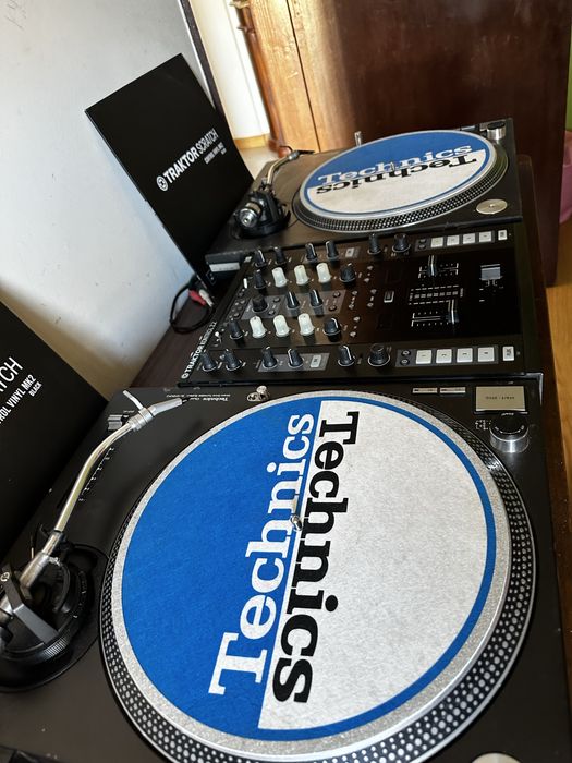 Technics SL 1210 MK2 +Traktor Z2