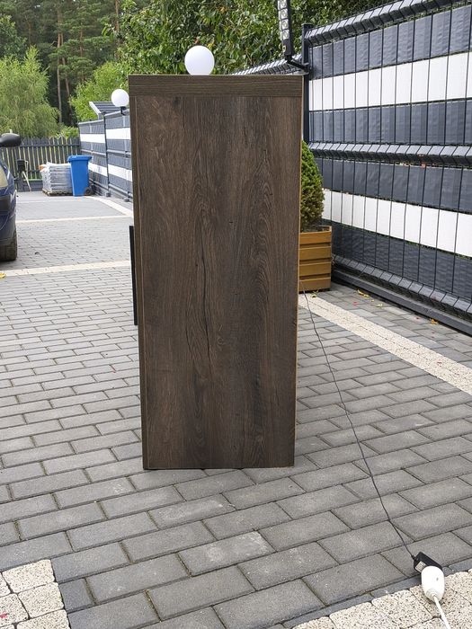 Komoda z podświetleniem led  i stolik
