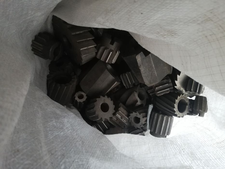 Продам фрези до ток. Станка