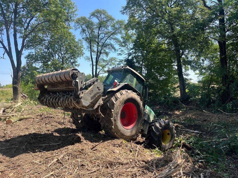 Rekultywacja Mulczer leśny Mulczowanie wgłębny Karczowanie działek