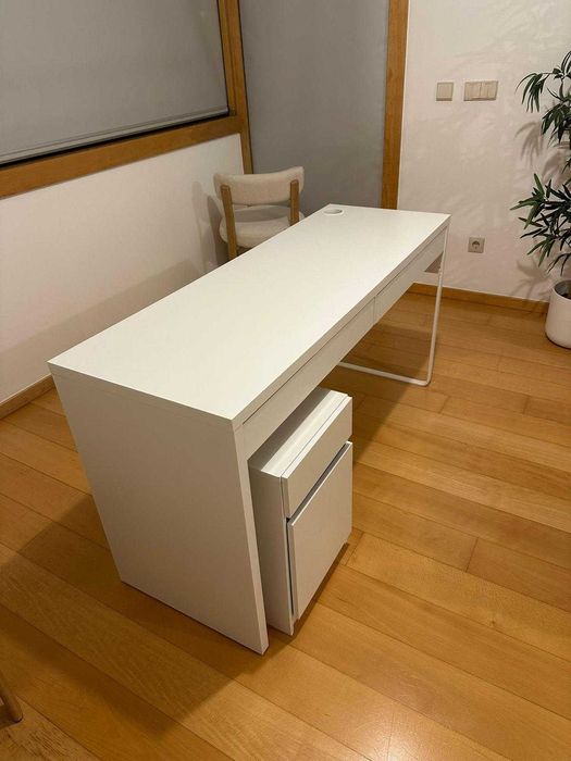 Secretaria, módulo e prateleira