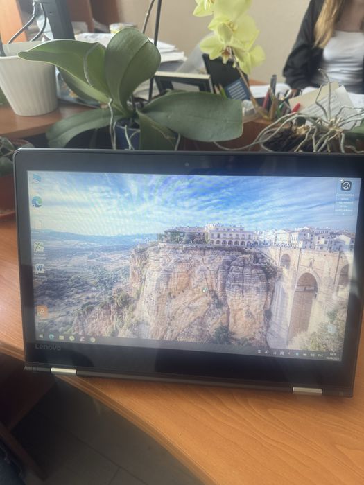 Ноутбук Lenovo Yoga audio by Harman