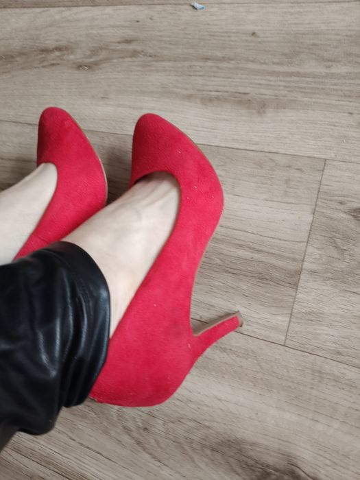 Czerwone/ malinowe szpilki damskie 39 jeny fairy