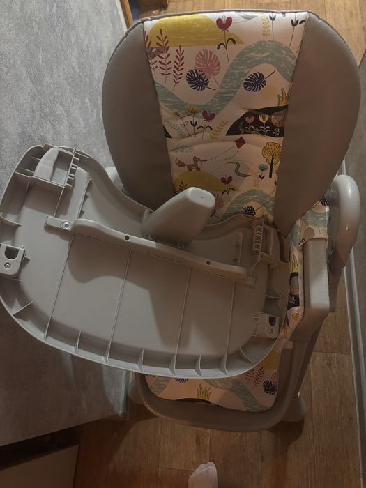 Стільчик для годування