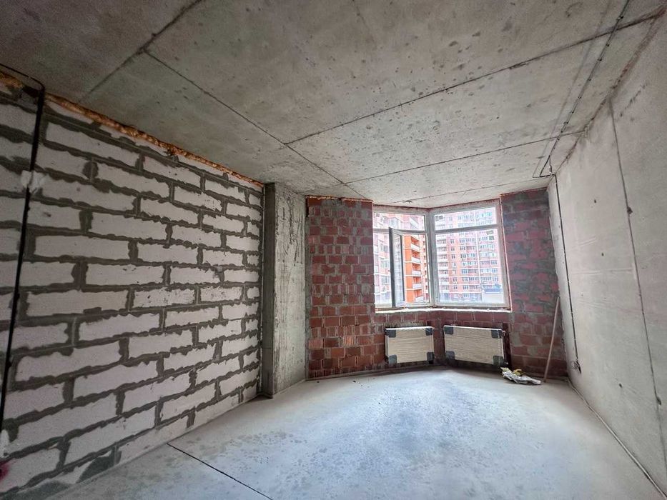 Просторная 3-комнатная квартира 90 м² в новом доме!