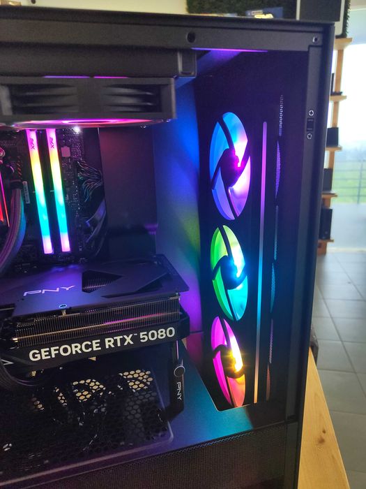 COMP GAMING - RYZEN 7 9800X3D / RTX 5080 16GB / 32GB / 1TB / W 11 PRO