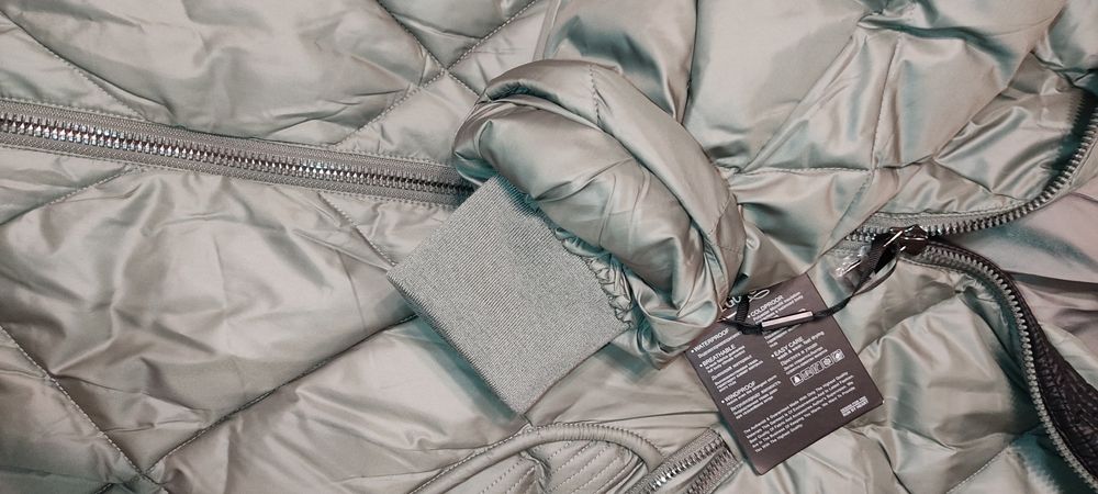 Пуховик зимовий розмір 48-52