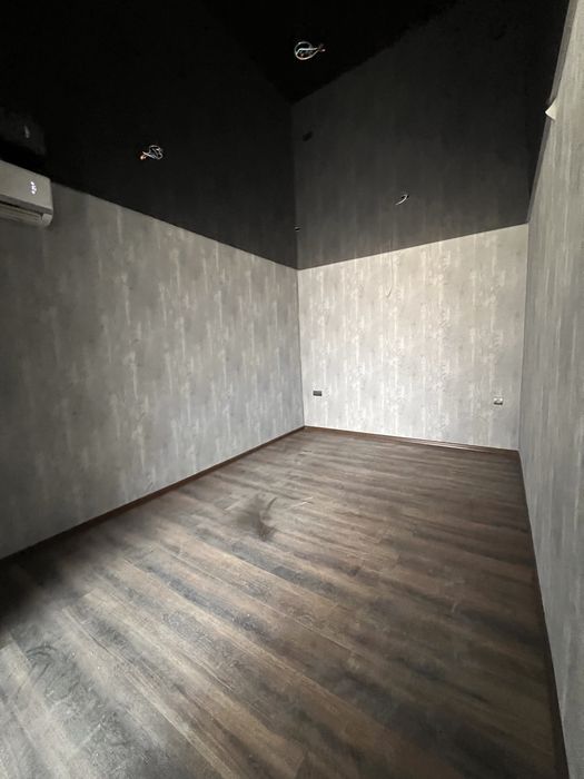 Оренда окремої будівлі під готел, хостел, або офіси