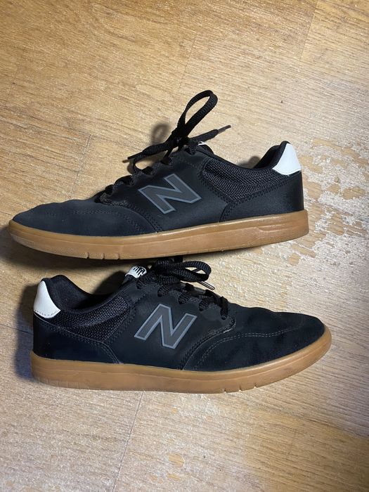 Ténis New Balence 42.5