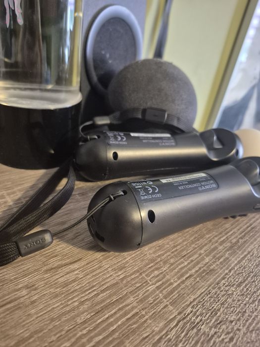 Dwa kontrolery ruchu move do PlayStation 4 Ps3 Ps4