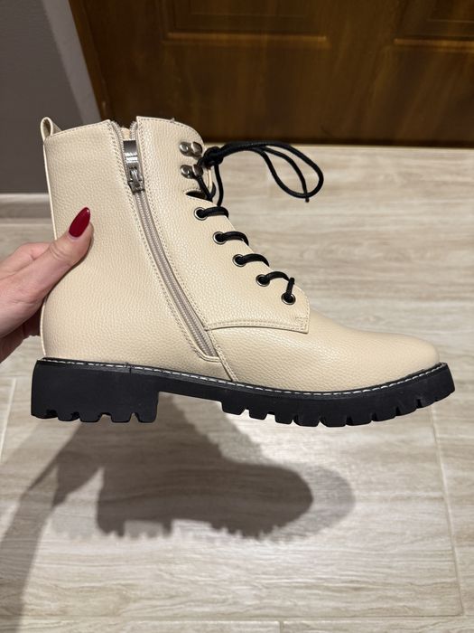 Nowe botki - CROPP, rozmiar 40