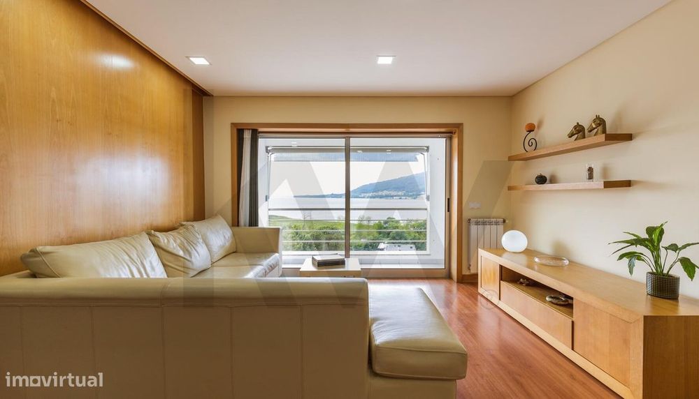 Apartamento T2 com Vista Rio Minho & Escritório - Alto da Veiga, Seixa