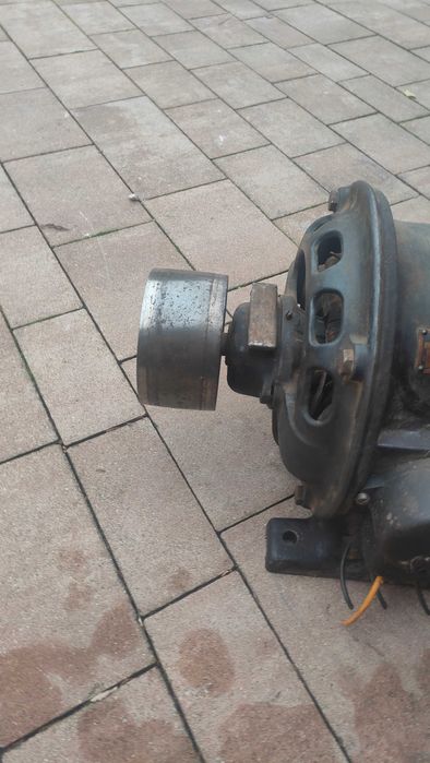 silnik elektryczny 3KW zabytkowy