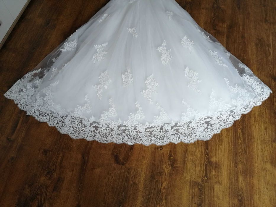 Suknia ślubna tiul i koronka rozmiar 36
