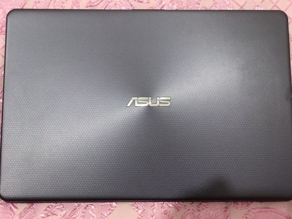 Portátil ASUS vivo book