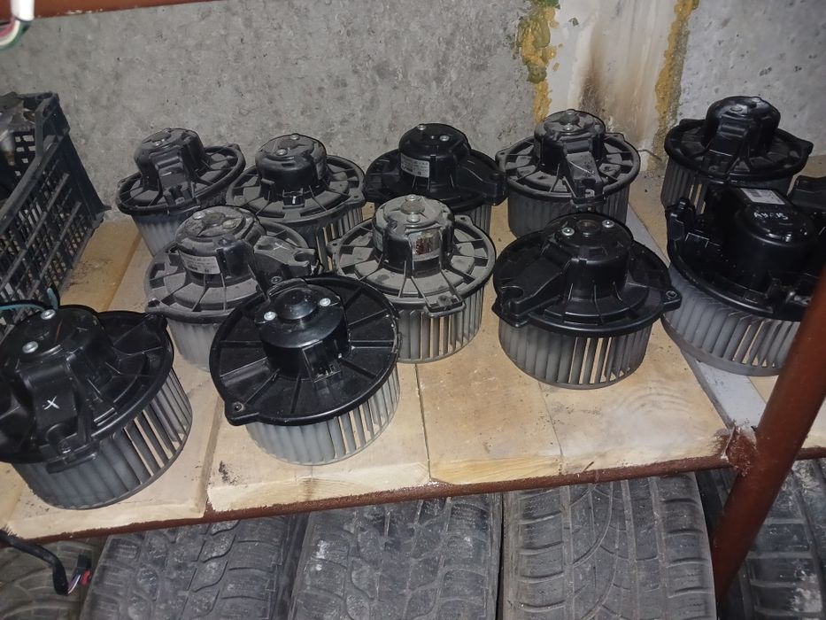 Моторчик пічки тойта авенсіс т 25 03-08