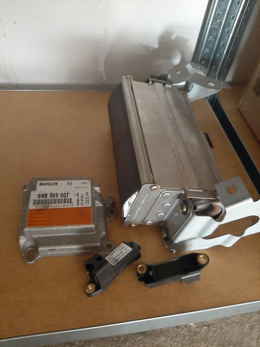 Capot Audi TT 8n Mk1