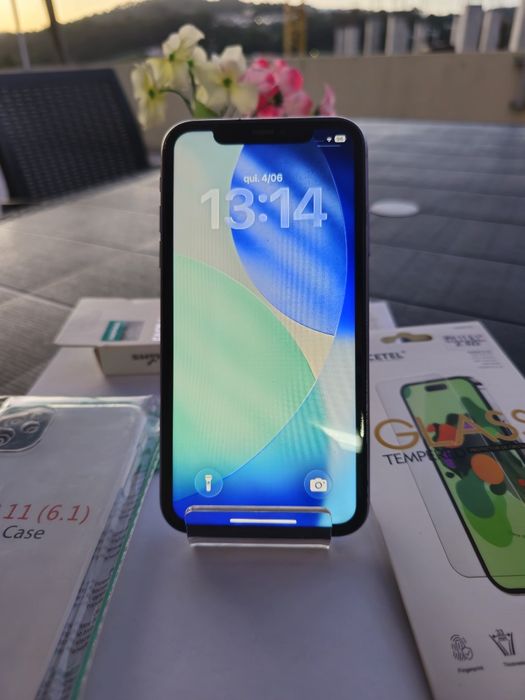 Iphone 11 64g bom