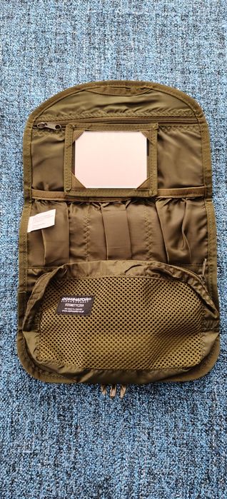 Kosmetyczka wojskowa / militarna - mocna, kompaktowa, camo