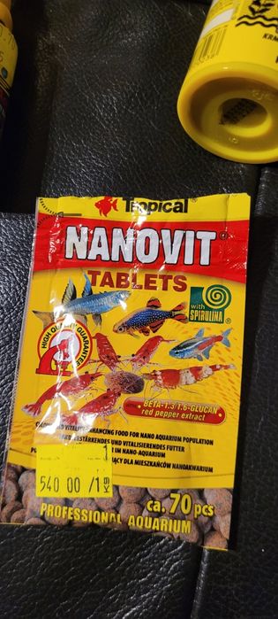 Chemia oraz pokarm do akwarium