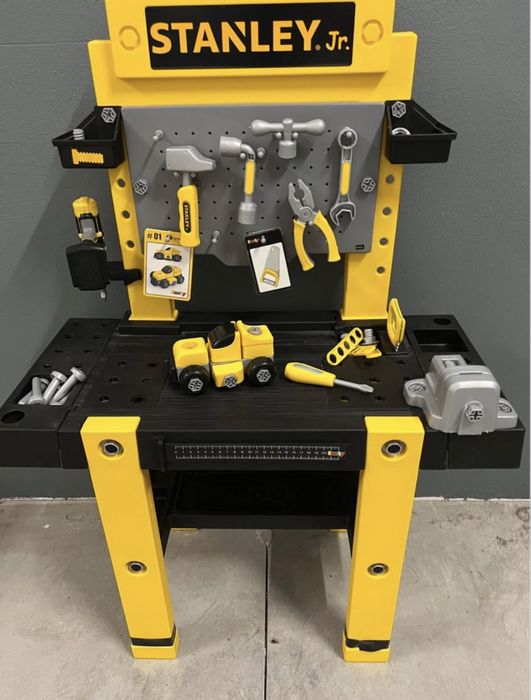 Bancada infantil Stanley e ferramentas