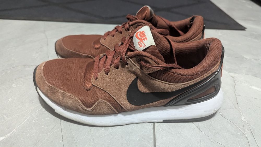 Buty Nike Air Vibenna r.44 skóra/materiał czerwone