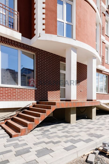 Продаж комерційного цокольного прим. 66.2м2 вул. Д. Луценка 2в - View 2