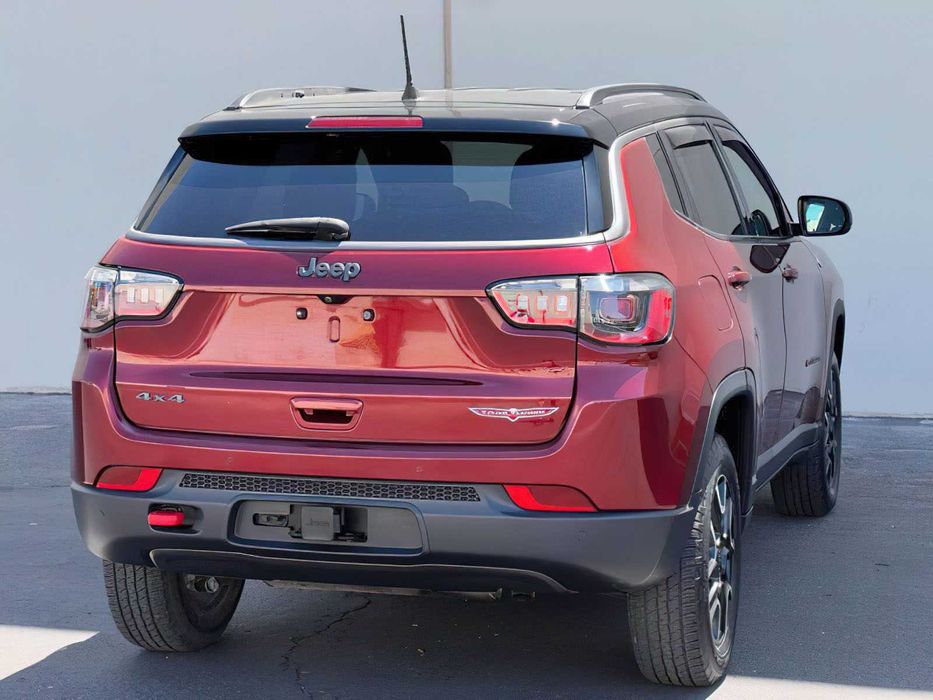 Jeep Compass Trailhawk      2021