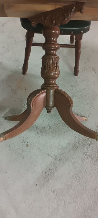 Omjunto mesa de jogos e 2 cadeiras