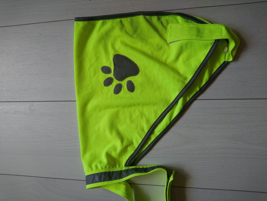 Накидка для собачки з світловідбиваючими полосками