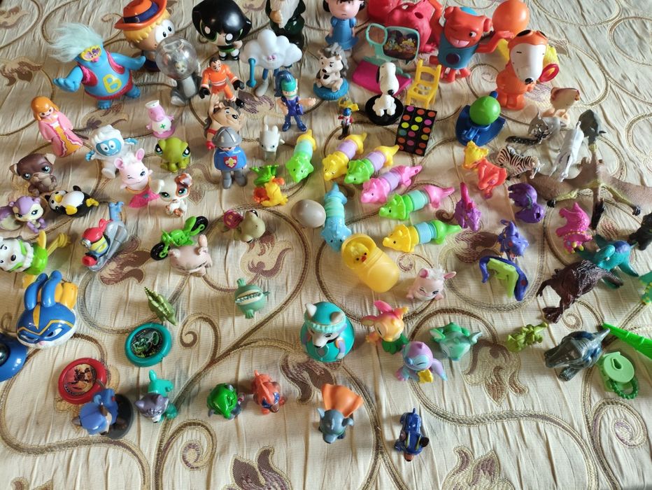 Ludziki, stworki,figurki psi patrol, stich inne