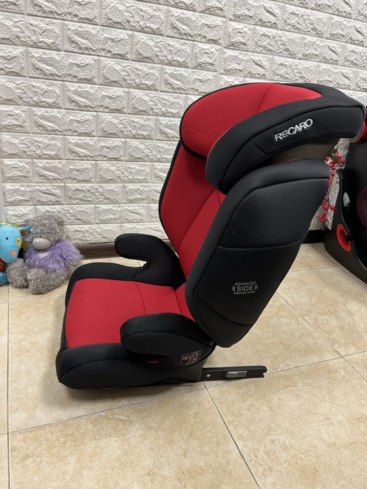 Автокрісло Recaro Monza Nova Evo Seatfix, група 2/3 (15-36кг) рекаро