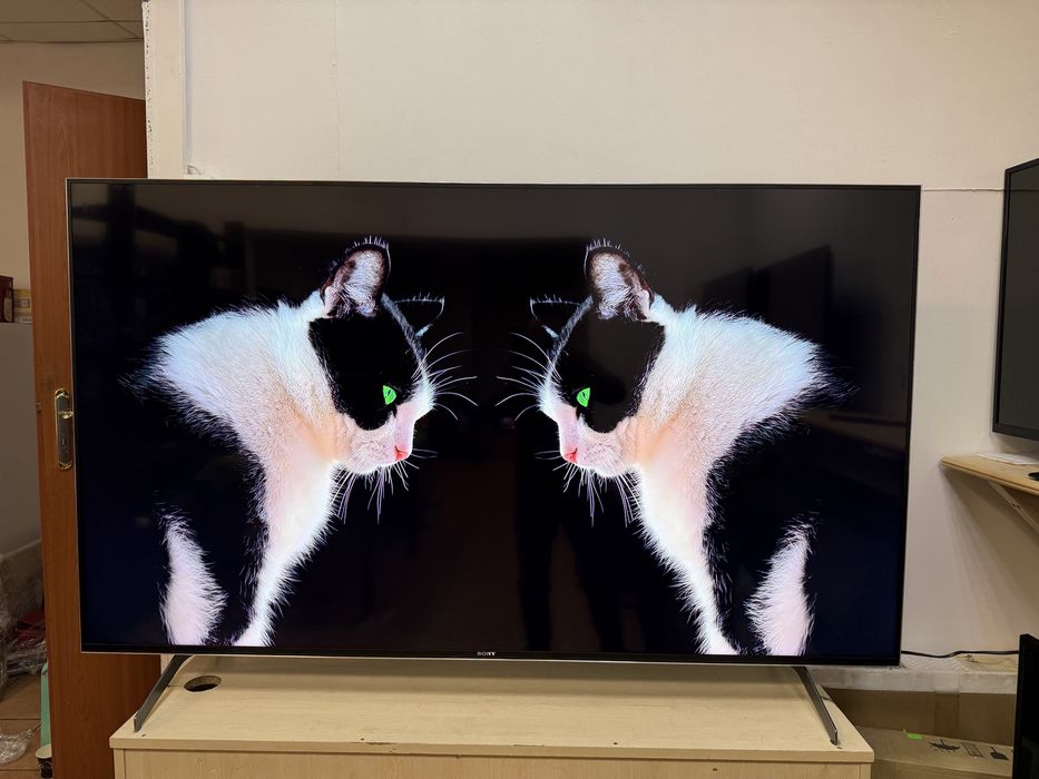 Телевізор Sony 65XH9005 120Hz 65 дюймів преміум серія 9,практично 21 р