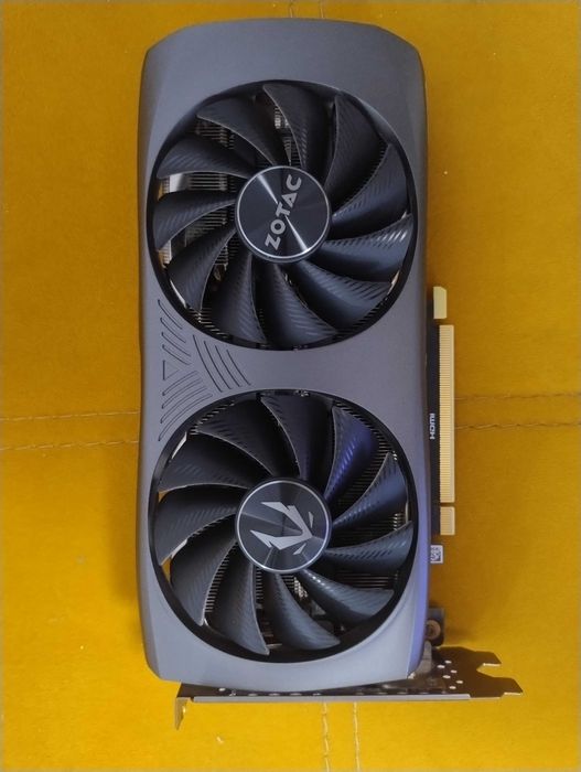 ZOTAC GeForce RTX 4070 SUPER Twin Edge 12GB GDDR6X sprawna 100%