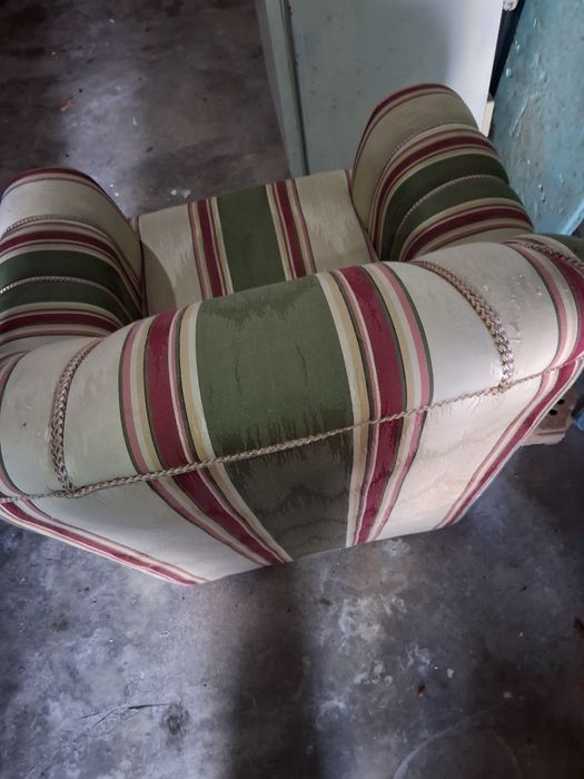Sofás Bons de um lugar
