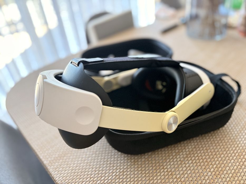 Oculos META quest 3 - 128gb + head strap + box