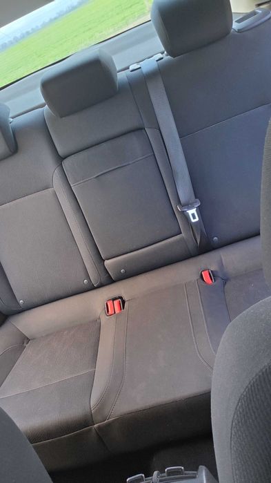 Sprzedam samochód osobowy