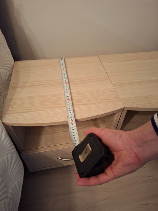 Szafki nocne z lustrem